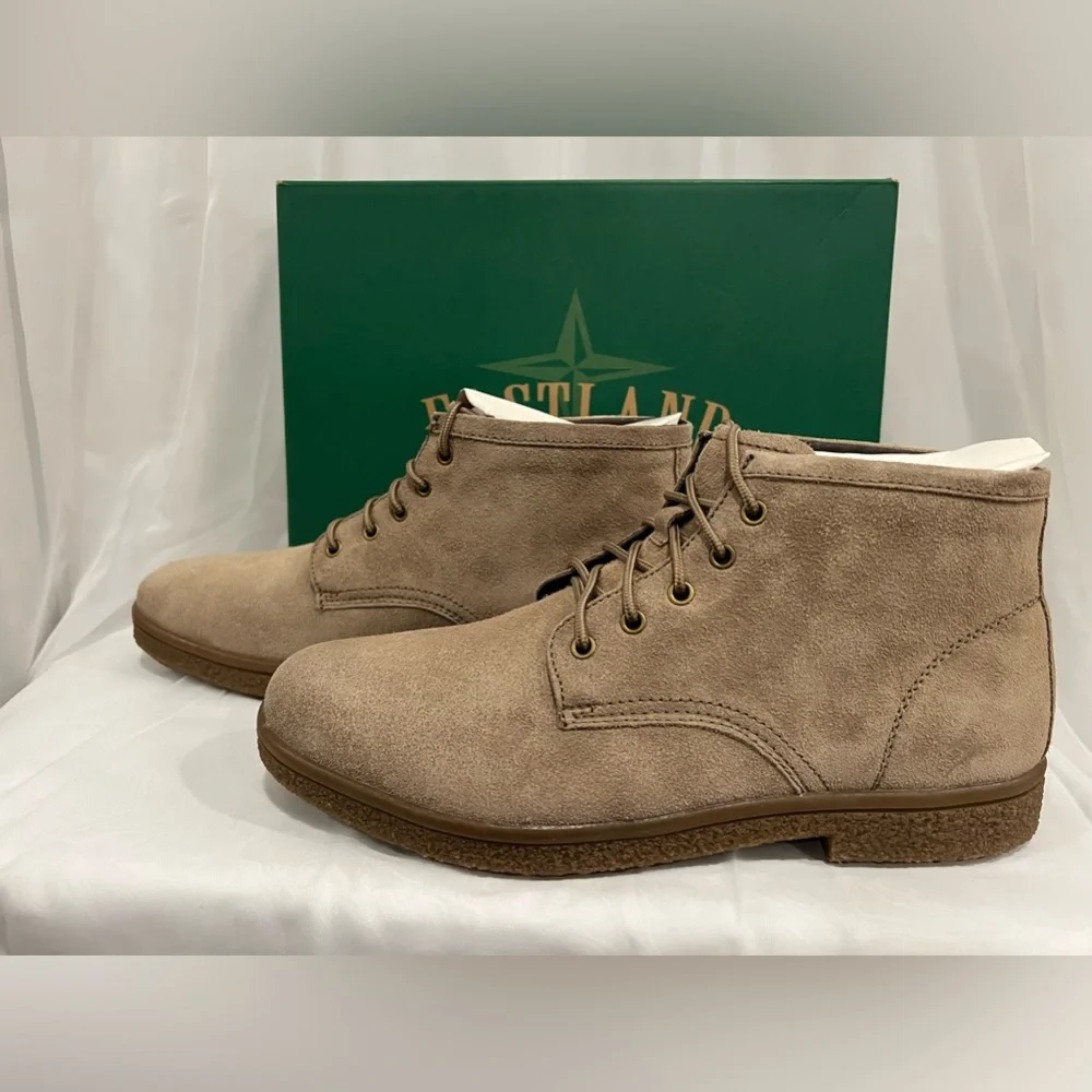 Eastland Goldsmith Plain Toe Boots - Picture 2 of 6